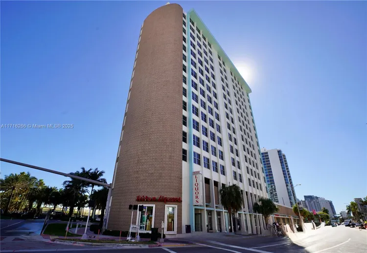 Triton Towers #506 image #9