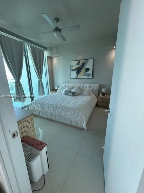 900 Biscayne Bay #4705 image #10