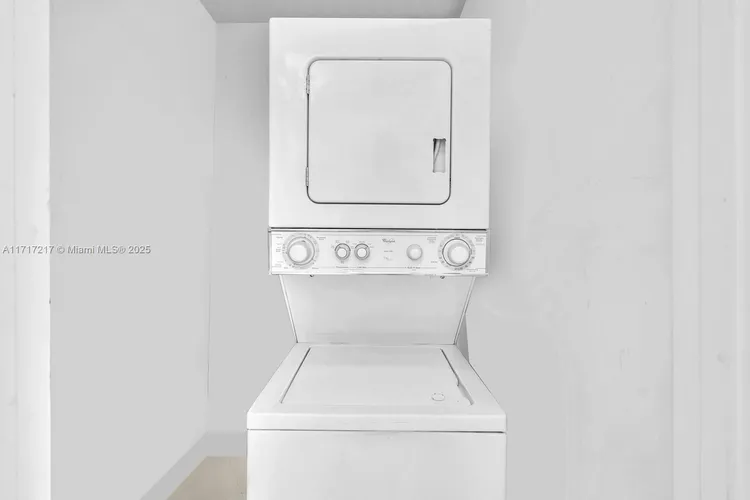 Quantum on the Bay #3104 image #18