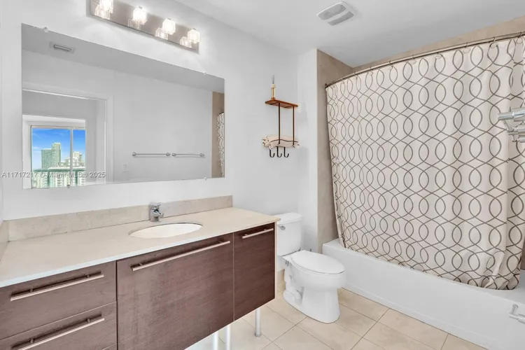 Quantum on the Bay #3104 image #24