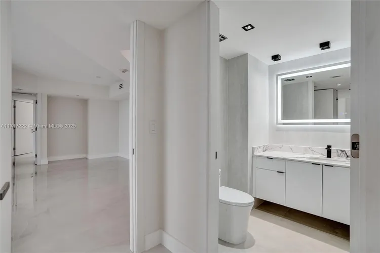 Williams Island 2000 #608 image #26