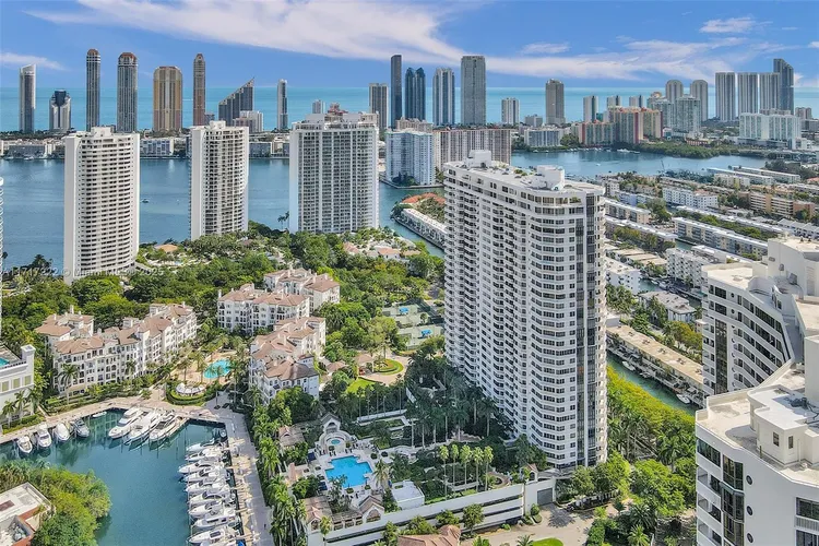 Williams Island 2000 #608 image #34