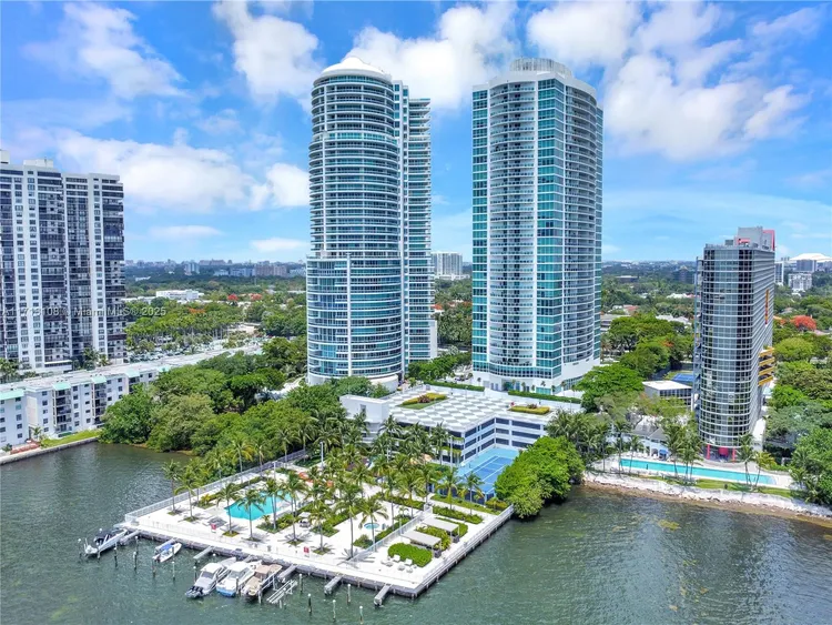 Skyline On Brickell #301 image #36