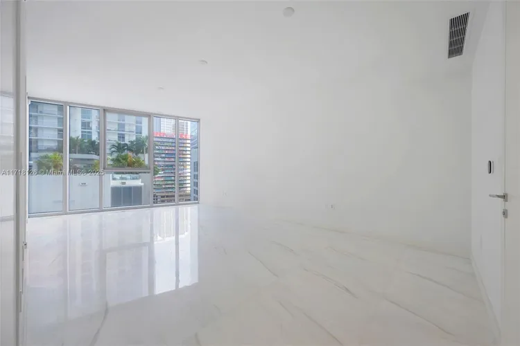 Aston Martin Residences #1105 image #12
