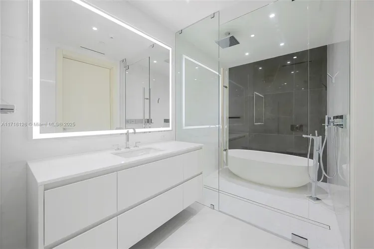 Aston Martin Residences #1105 image #9
