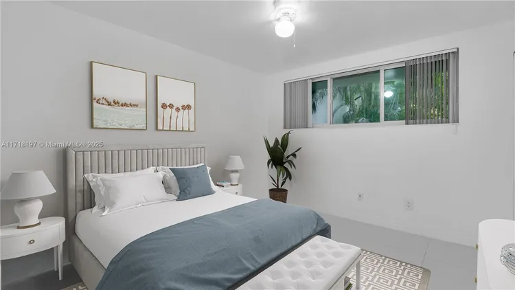 L Hermitage #58 image #13