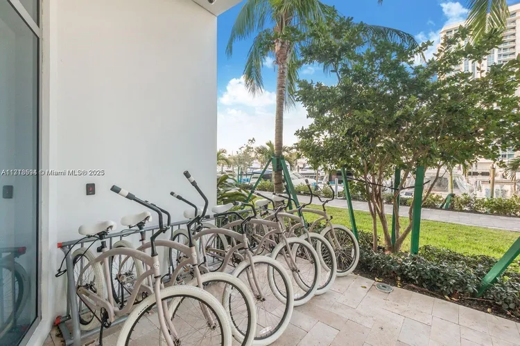 Marina Palms Yacht Club and Residences South Tower #1204 image #41