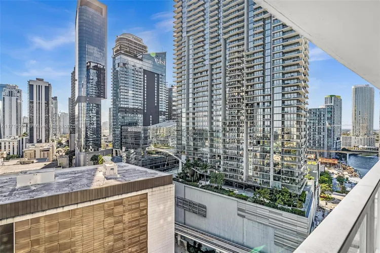 500 Brickell #2202 image #41