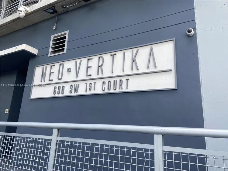 Neo Vertika #1515 image #29