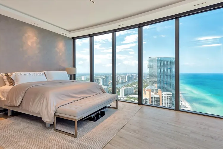 Porsche Design Tower #4705 image #19