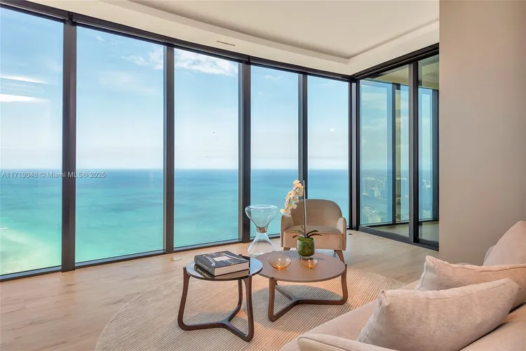 Porsche Design Tower #4705 image #22