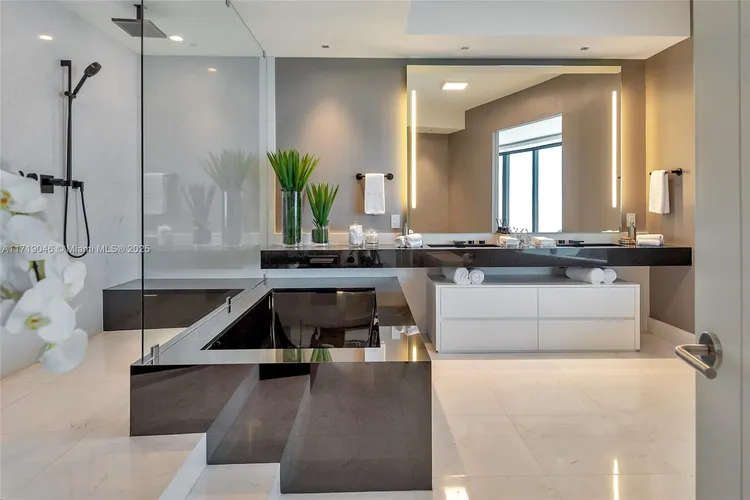 Porsche Design Tower #4705 image #24