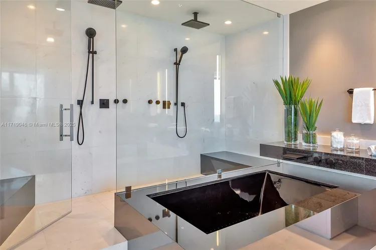 Porsche Design Tower #4705 image #25