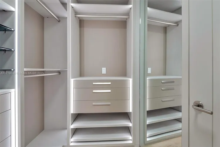 Porsche Design Tower #4705 image #29