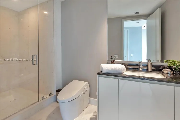 Porsche Design Tower #4705 image #41