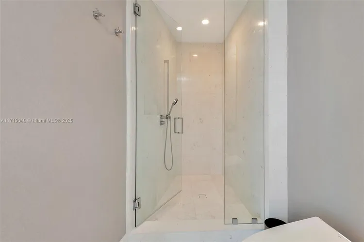 Porsche Design Tower #4705 image #42