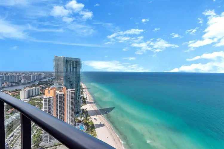 Porsche Design Tower #4705 image #43