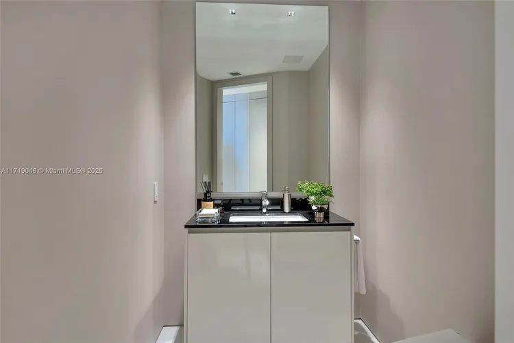 Porsche Design Tower #4705 image #52