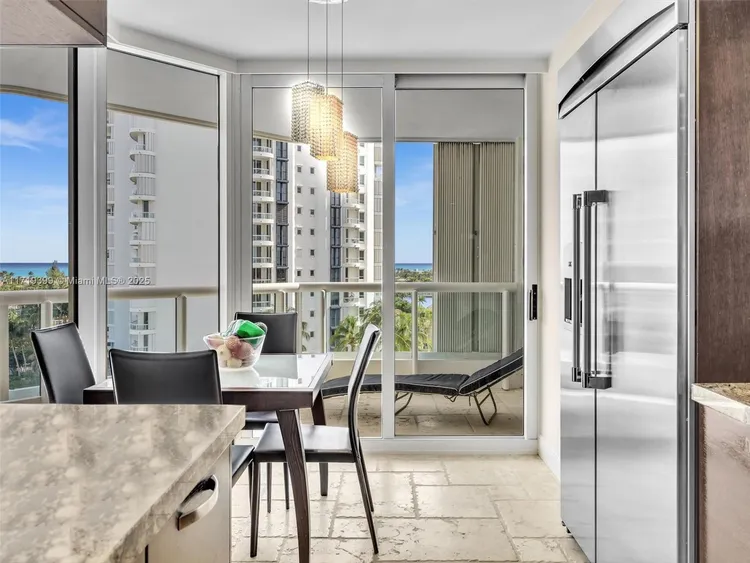 South Tower at the Point #1102 image #20