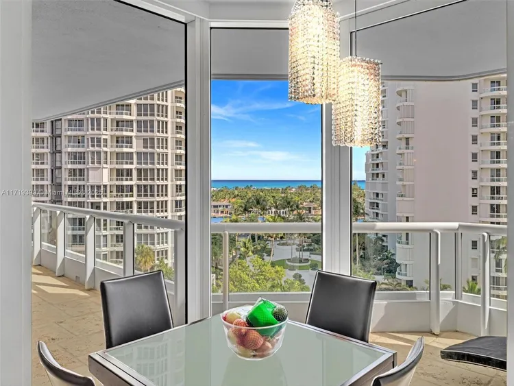 South Tower at the Point #1102 image #21