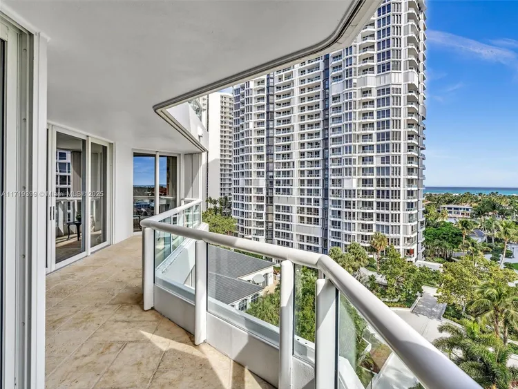 South Tower at the Point #1102 image #25