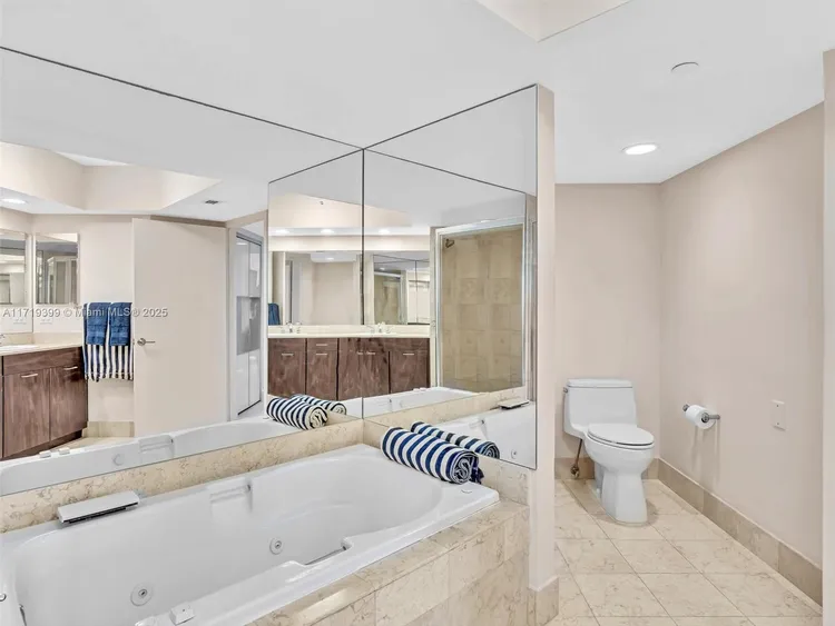 South Tower at the Point #1102 image #37