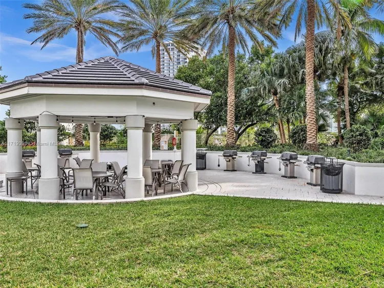 South Tower at the Point #1102 image #62