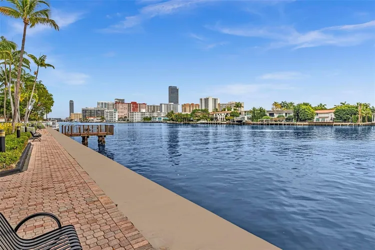 South Tower at the Point #1102 image #67