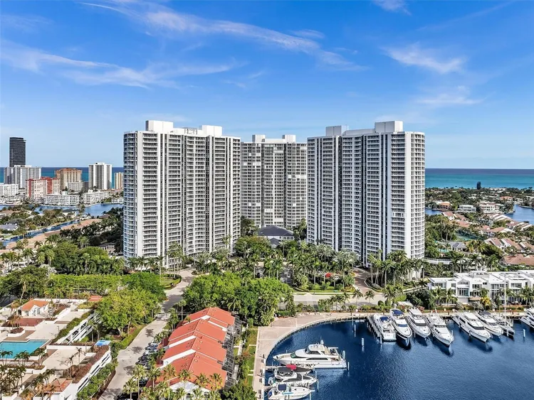 South Tower at the Point #1102 image #91