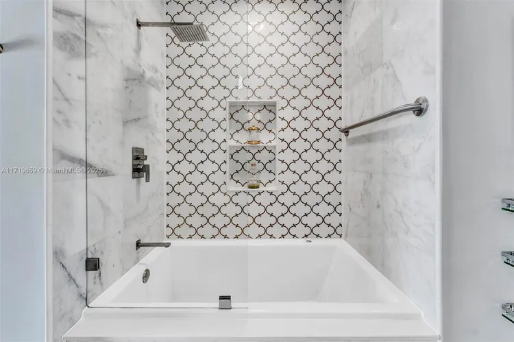 Uptown Lofts #804 image #23