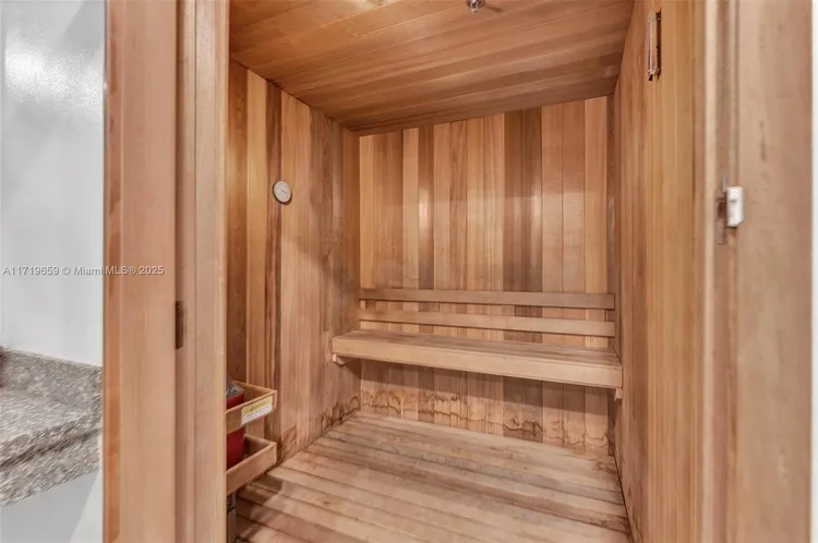 Uptown Lofts #804 image #31