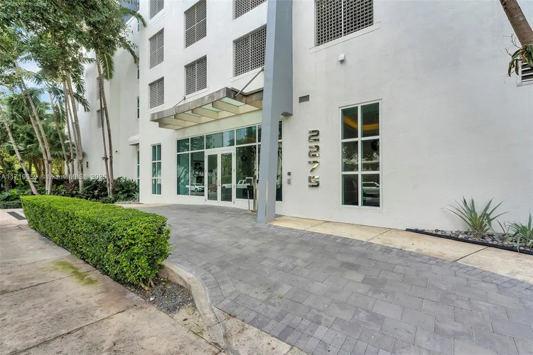 Uptown Lofts #804 image #42