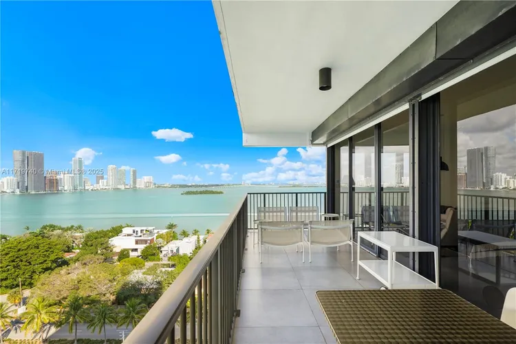 1000 Venetian Way #1310 image #6