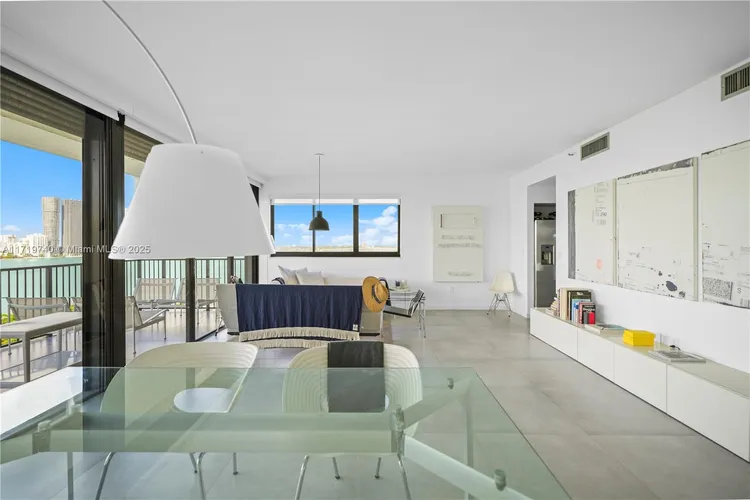 1000 Venetian Way #1310 image #7