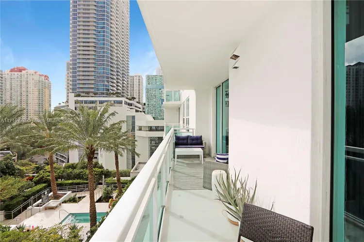 The Plaza on Brickell South #1406 image #17