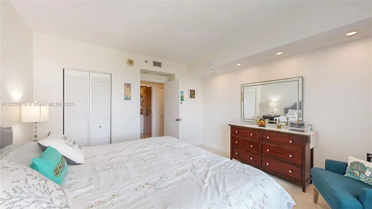 One Miami #2316 image #13