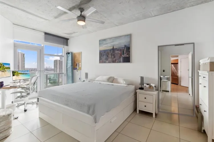 Midtown 4 #H2806 image #10