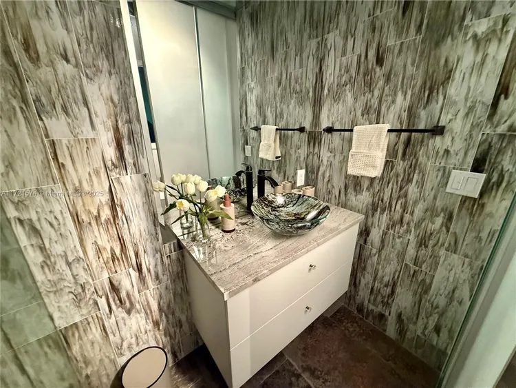 Portofino Tower #908 image #8