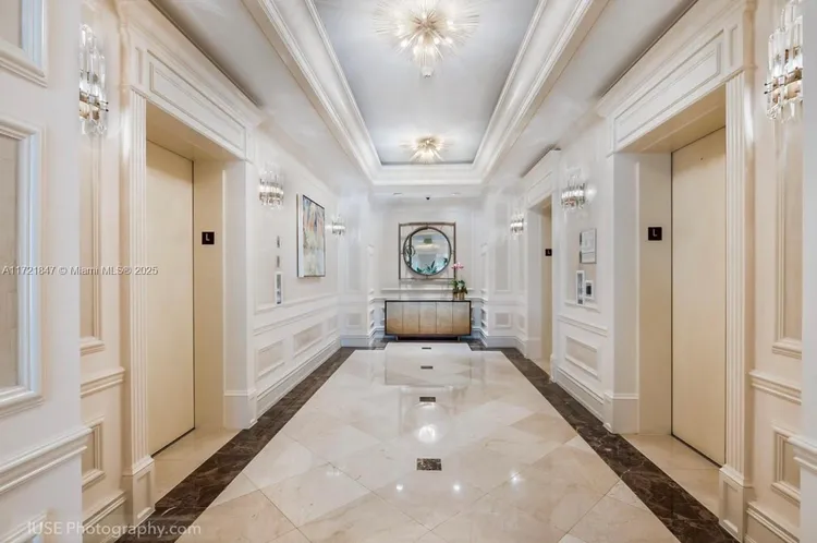 Ritz-Carlton Coconut Grove #1602 image #32