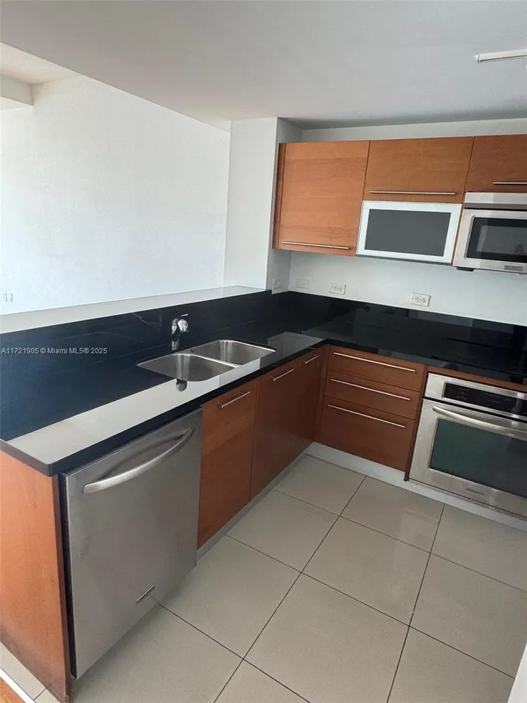 Vizcayne North Tower #2707 image #13