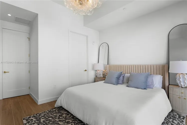 Mr. C Residences Bayshore Tower #1010 image #12