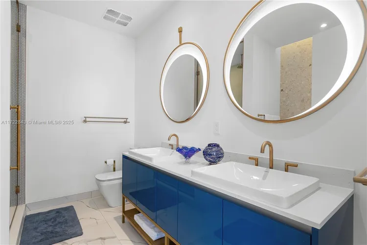 Mr. C Residences Bayshore Tower #1010 image #13