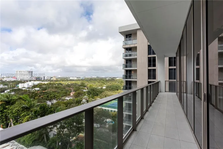 Mr. C Residences Bayshore Tower #1010 image #23