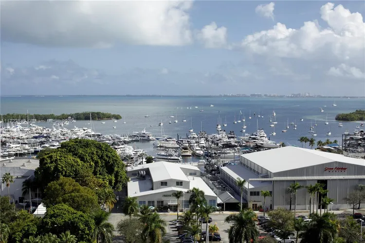 Mr. C Residences Bayshore Tower #1010 image #29