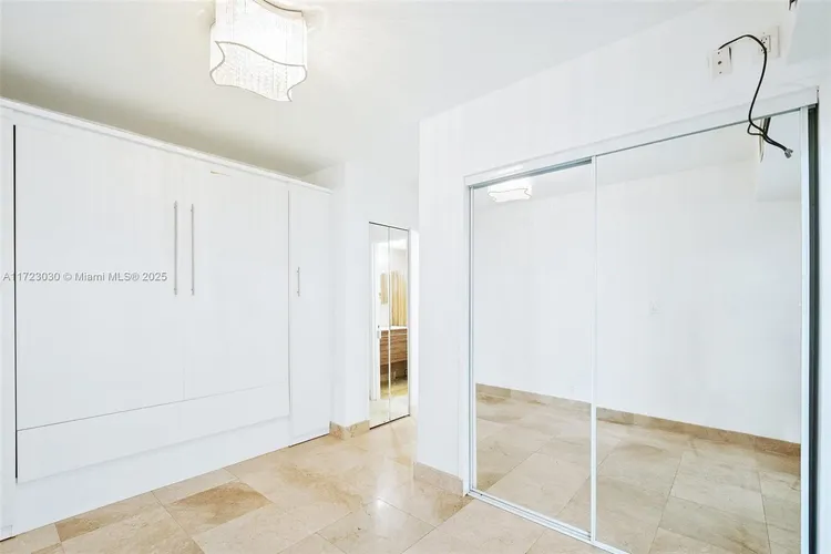 Sea Air Towers #1623 image #17