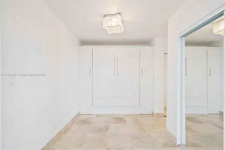 Sea Air Towers #1623 image #20