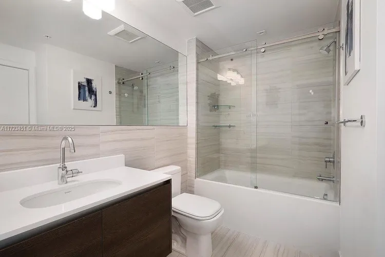 Merrick Manor #633 image #6