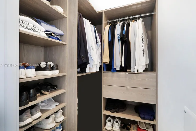 Merrick Manor #633 image #7