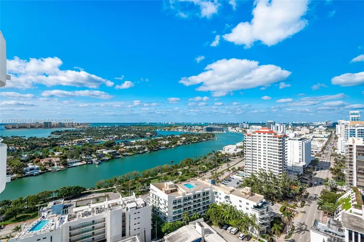 La Gorce #2608 image #7