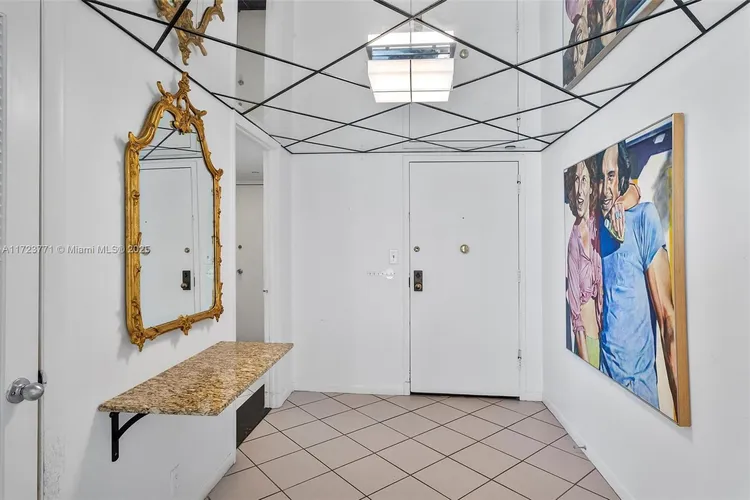 Towers of Key Biscayne #C906 image #23